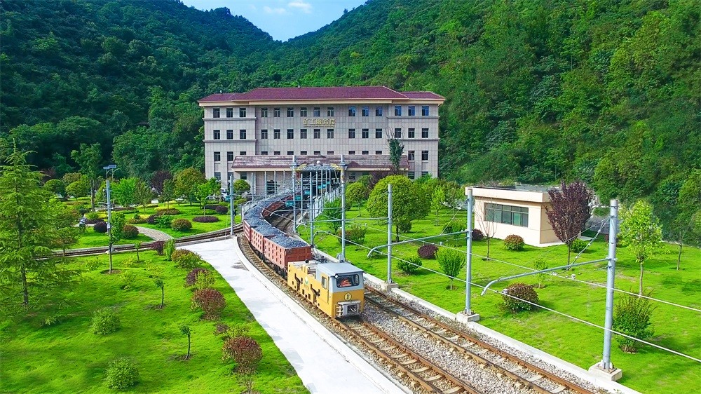 202303141678784107388860.jpg 8礦工服務樓.jpg